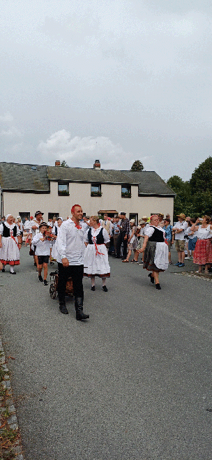 Folkloreensemble DYKYTA und LUZICAN aus Krazna Lipa