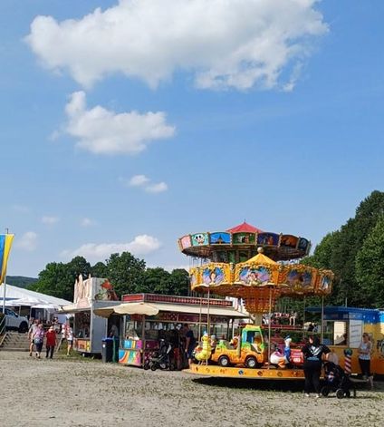 Rummel auf dem Festplatz